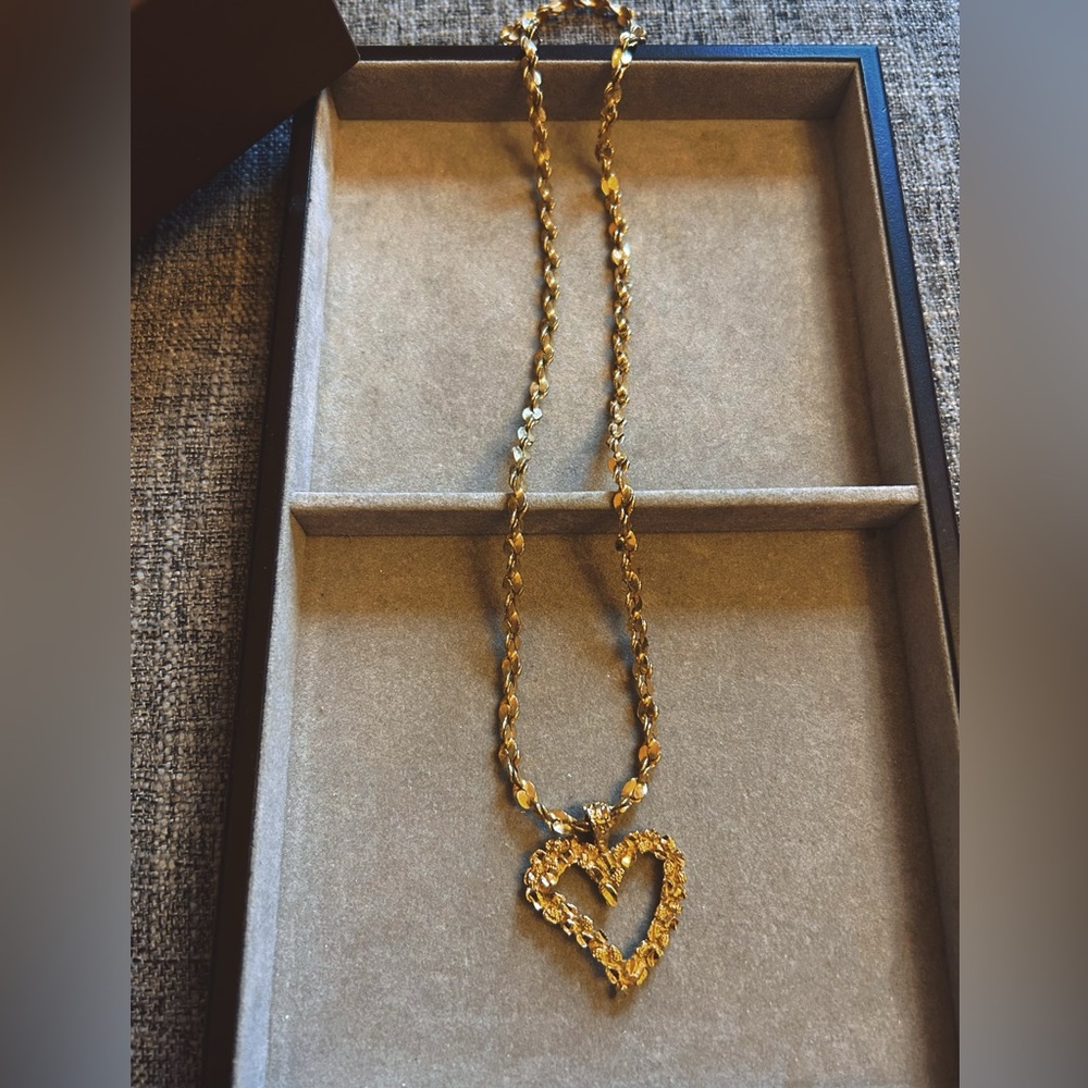 Vintage necklace heart gold